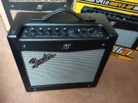 Fender Mustang 1 Modellező gitárerősítő - braha [Ma, 10:19]