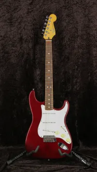 Fender Stratocaster Standard Strat Pak. 1997 Fender Stratocaster Standard Strat Pak. 1997