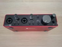 Focusrite Scarlet 2i2