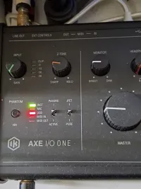 IK Multimedia AXE IO One