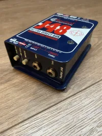 Radial J48 Active di-box - Omega [Ma, 16:16]