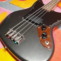 Squier Affinity Jaguar Bass Squier Affinity Jaguar Bass