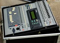 YAMAHA 01W digitális