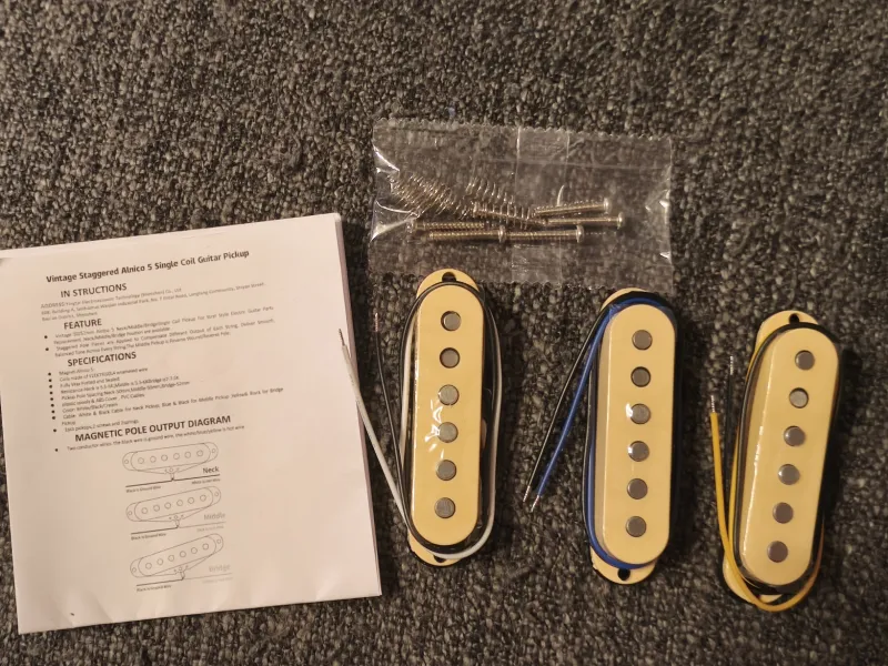 - Alnico5 vintage staggered strato sett Hangszedő szett - Alnico5 vintage staggered strato sett Hangszedő szett