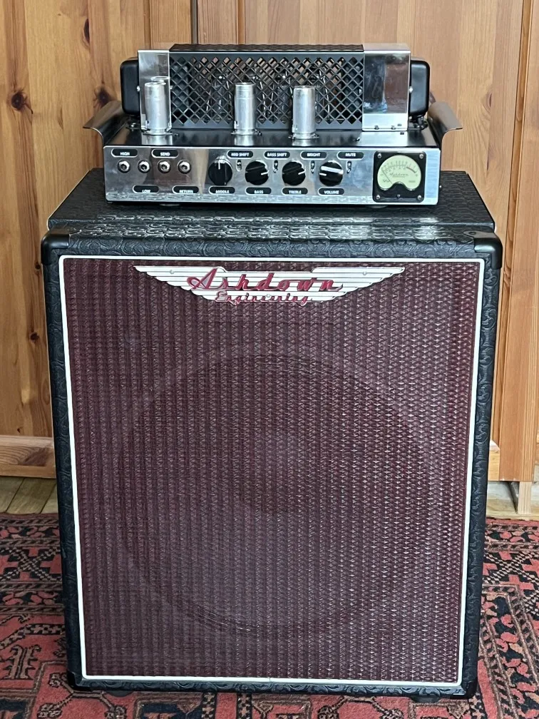 Ashdown LB-30 Drophead 15H Bass Combo Ashdown LB-30 Drophead 15H Bass Combo
