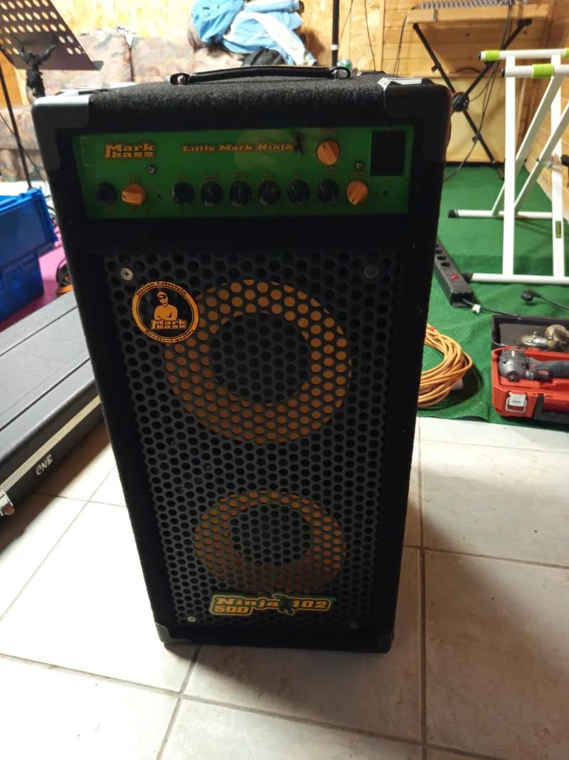 Markbass Little Mark Ninja 500 Basgitarové kombinované zosilňovače Markbass Little Mark Ninja 500 Basgitarové kombinované zosilňovače
