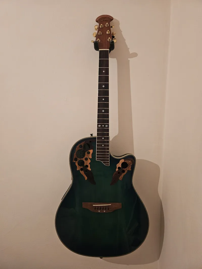 Ovation Celebrity Deluxe CS257 thin Elektroakusztikus gitár Ovation Celebrity Deluxe CS257 thin Elektroakusztikus gitár