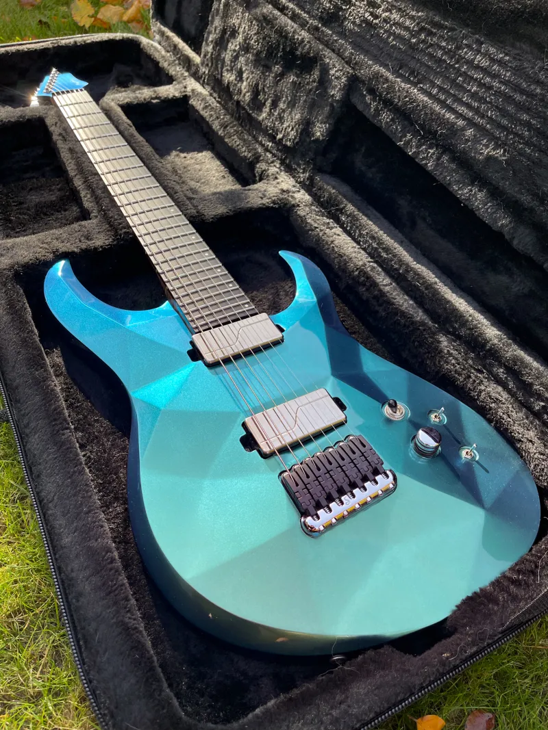 Rusti Abstract 7 Baritone Custom Shop Elektromos gitár 7 húros Rusti Abstract 7 Baritone Custom Shop Elektromos gitár 7 húros