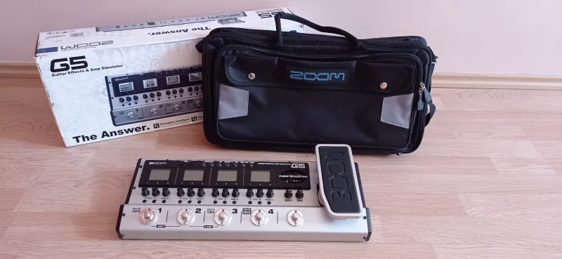 Zoom G5 Multi-effect processor Zoom G5 Multi-effect processor