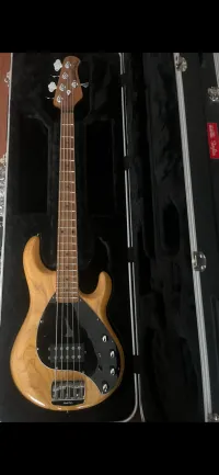 Ernie Ball Stingray Special 5H Basszusgitár 5 húros - szsg [Tegnap, 17:52]