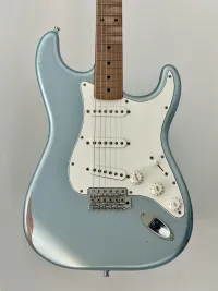 Fender Mischief Maker Stratocaster Road Worn Nitro Fender Mischief Maker Stratocaster Road Worn Nitro