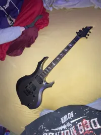 LTD F-200 Basszusgitár 6 húros - Keglovits Ferenc [Ma, 15:52]