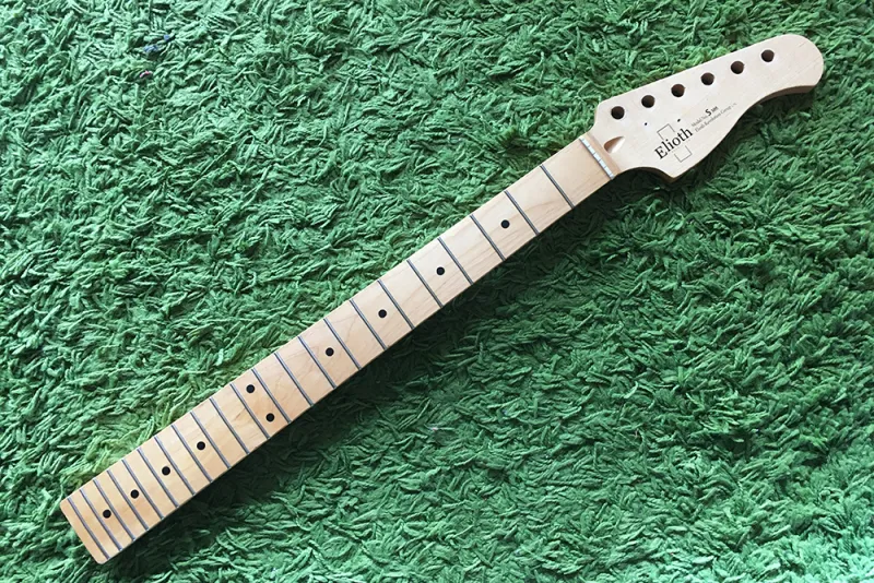 Elioth S 305 Nyak Elioth S 305 Nyak