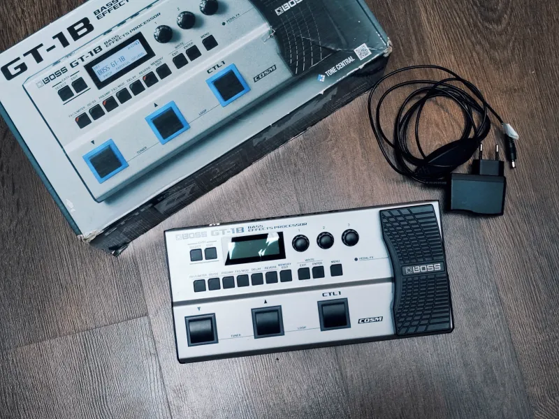 BOSS GT1-B Basszusgitár multieffekt BOSS GT1-B Basszusgitár multieffekt