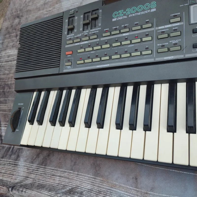 Casio Cz2000s Synthesizer Casio Cz2000s Synthesizer