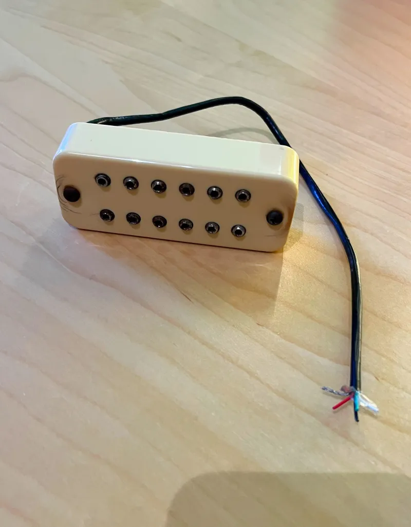 DiMarzio DP 209CR P90 Super Distortion krém színű Hangszedő DiMarzio DP 209CR P90 Super Distortion krém színű Hangszedő