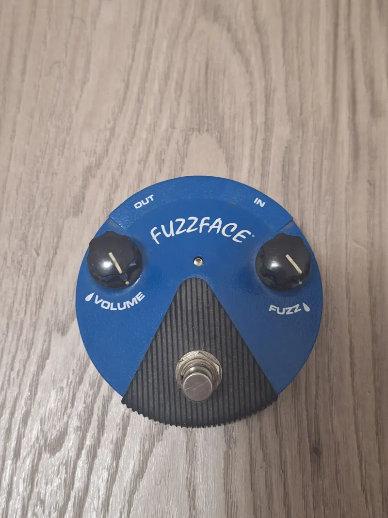 Dunlop FFM1 Fuzz Face Mini Silicone Effekt pedál Dunlop FFM1 Fuzz Face Mini Silicone Effekt pedál