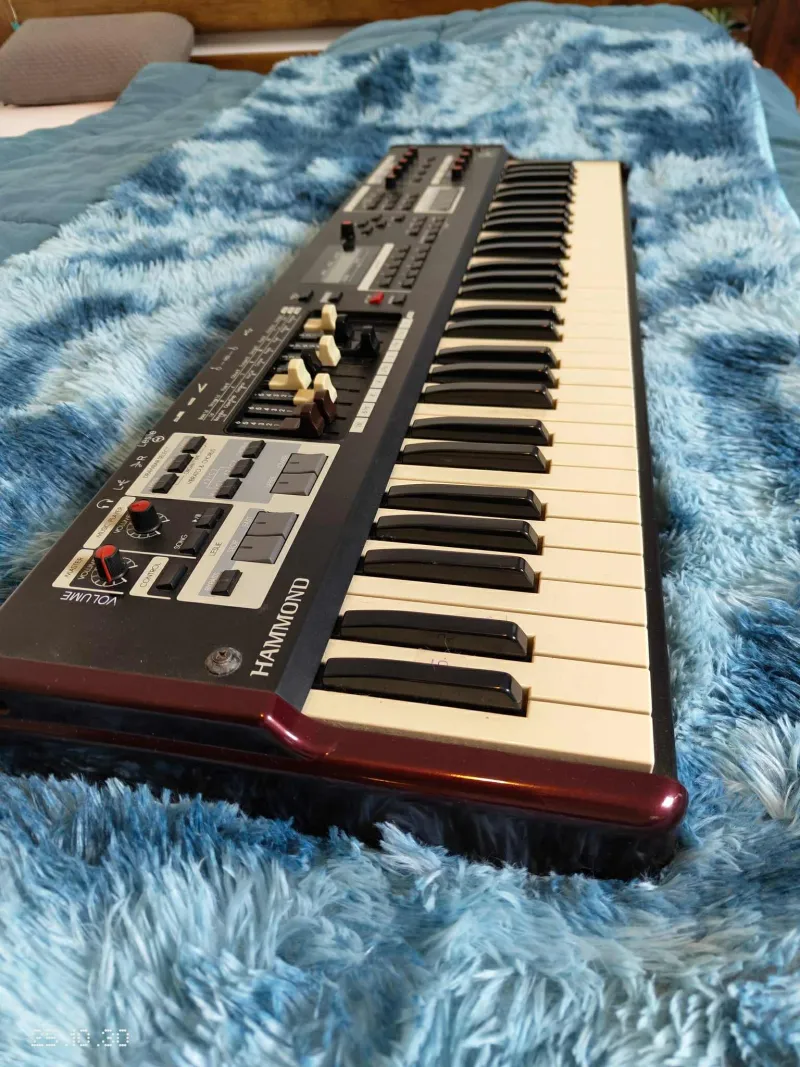 Hammond Sk1 Szintetizátor Hammond Sk1 Szintetizátor