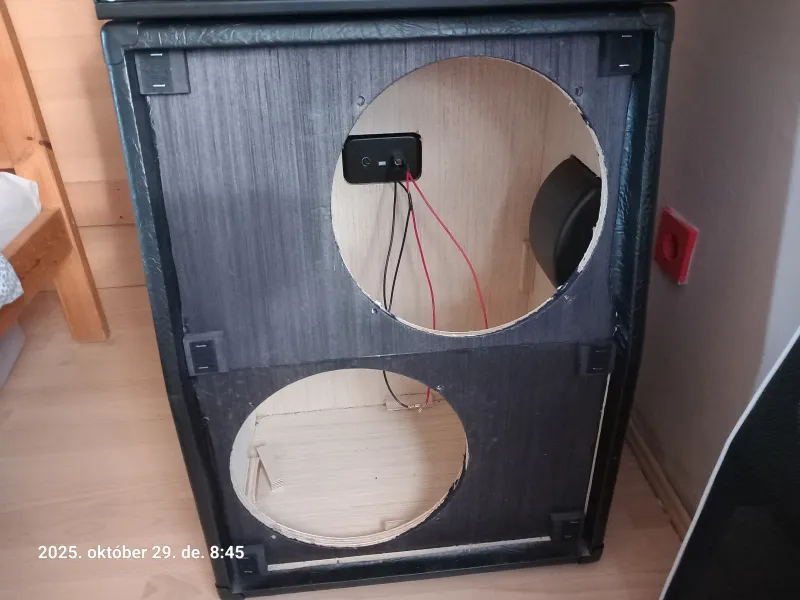 Harley Benton G212 Vertical Gitárláda Harley Benton G212 Vertical Gitárláda