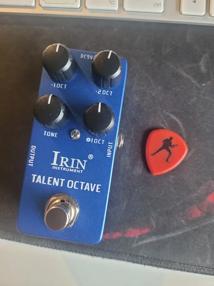 IRIN RS-19 Talent Octave octave pedal IRIN RS-19 Talent Octave octave pedal