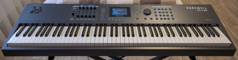 KURZWEIL PC4 SE Zongora szintetizátor KURZWEIL PC4 SE Zongora szintetizátor