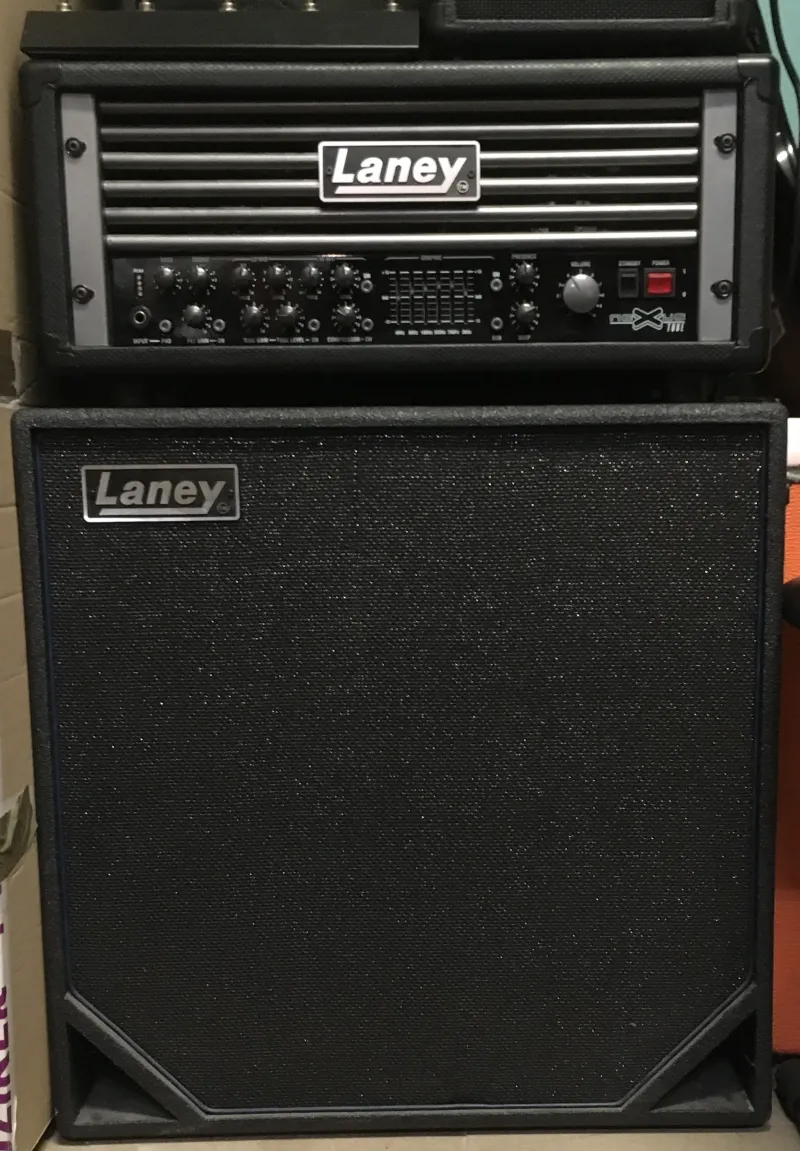 Laney Nexus Tube fej+láda Basszus szett Laney Nexus Tube fej+láda Basszus szett