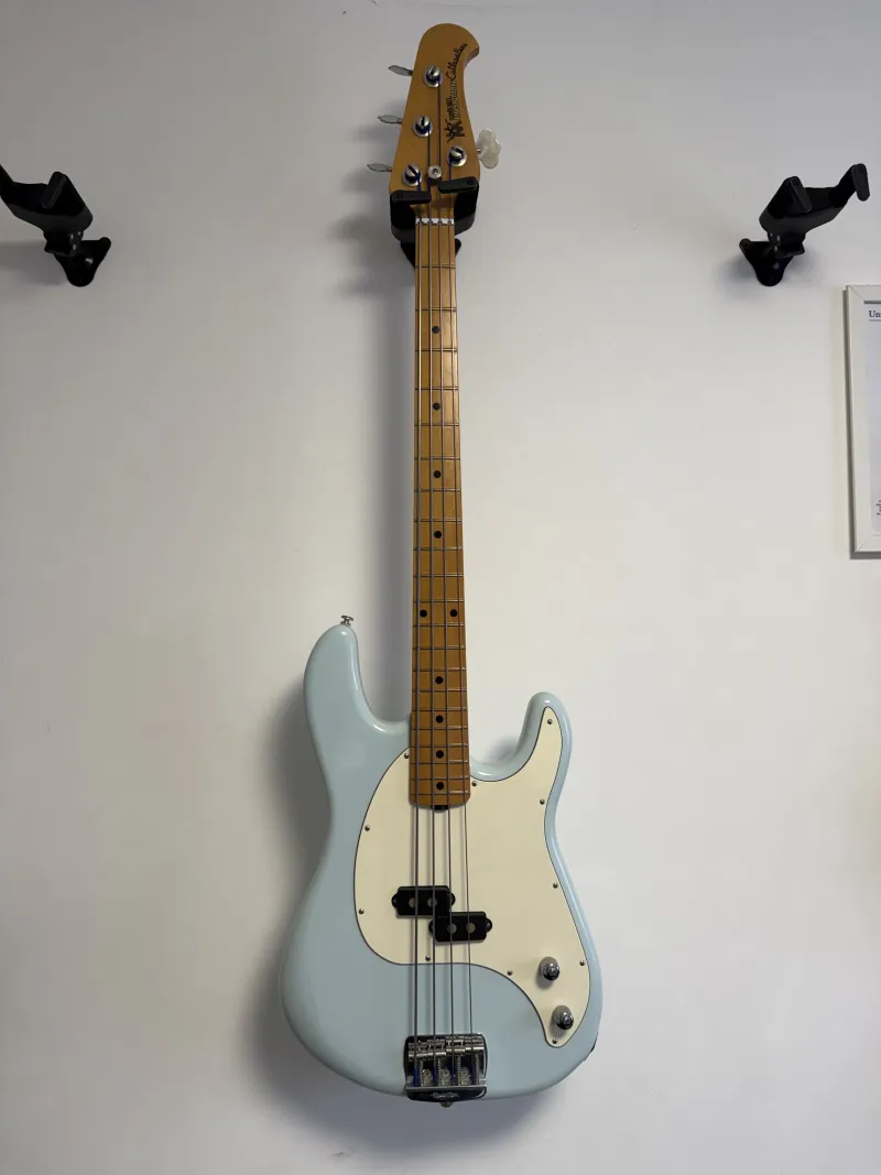Music Man Cutlass Bass Basszusgitár Music Man Cutlass Bass Basszusgitár