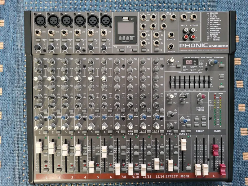 Phonic AM642DP Mixing desk Phonic AM642DP Mixing desk