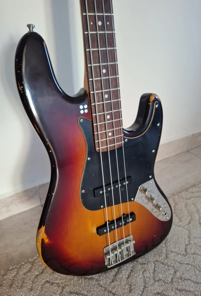 Sandberg California TT4 passive hardcore aged Basgitara Sandberg California TT4 passive hardcore aged Basgitara