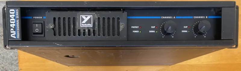 Yorkville AP4040 Végfok Yorkville AP4040 Végfok