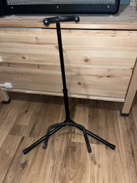 -  Gitárállvány - benkod [Ma, 22:48]