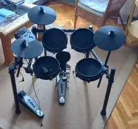 Alesis Nitro Mesh Kit Alesis Nitro Mesh Kit