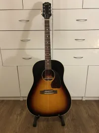 Epiphone Inspired by Gibson J-45 Epiphone Inspired by Gibson J-45