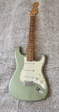Fender Player Series Stratocaster - Sage Green Metallic