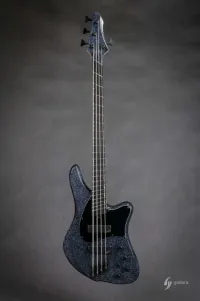 GV Guitars Jules - Black hole Basszusgitár - Hidasi Bence Gábor [Tegnapelőtt, 18:04]