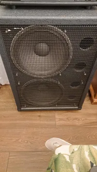 Laney B215 Caja de bajo - xBx [Today, 1:04 pm]