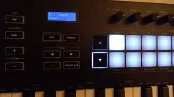 NOVATION Launchkey 37 Mk3 MIDI keyboard - István81 [Today, 10:05 am]