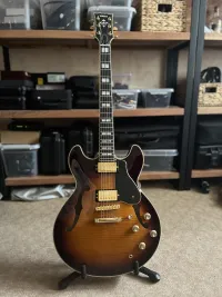 YAMAHA Semi acoustic guitar YAMAHA Semi acoustic guitar