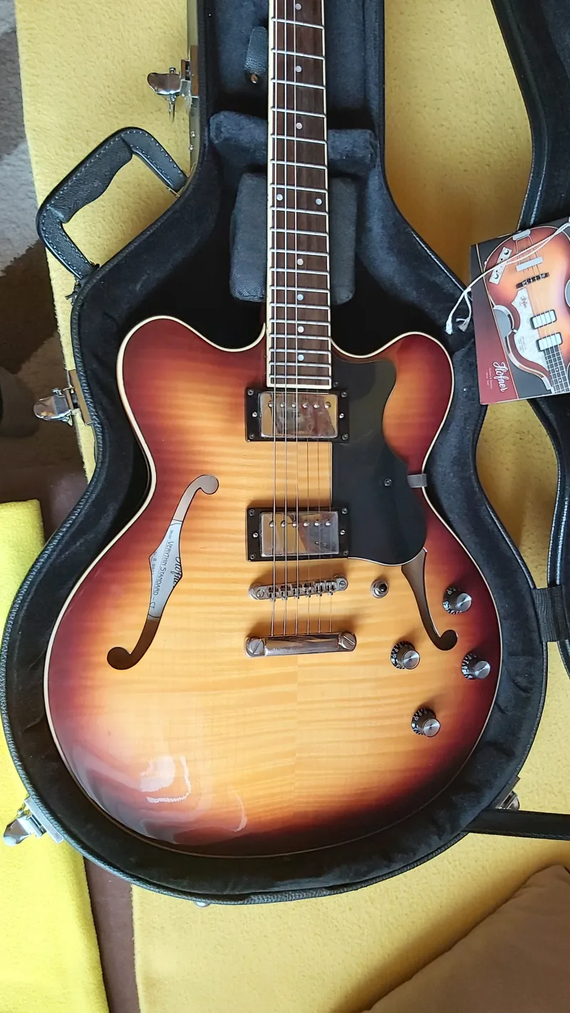 Höfner Super veritin contemporary Elektroakusztikus gitár