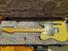 Fender AVRI 52