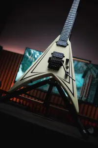 Spira V-420 AWH E-Gitarre - Szvirida András [Yesterday, 7:29 pm]