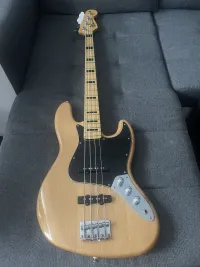 Squier Vintage Modified 70s Jazz Bass