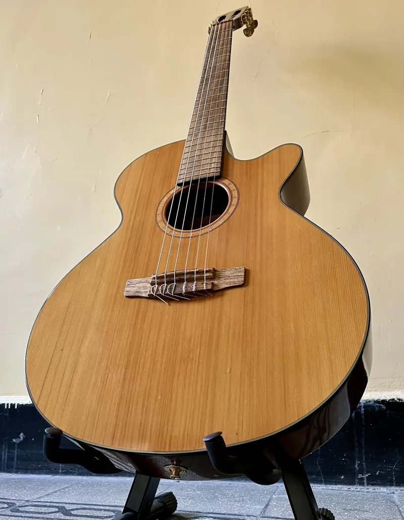 Cort Cec-7 Elektroakusztikus klasszikus gitár