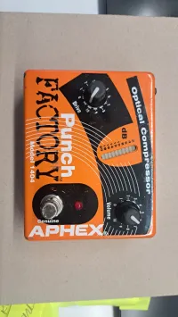Aphex Punch Factory kompresszor Effekt pedál - golddies [Ma, 10:50]