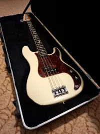 Fender American Standard Precision 2011