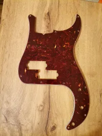 Fender Precision bass koptató Parts - kicsiA [Today, 6:46 am]