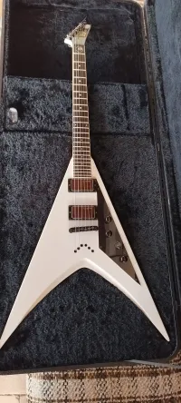 LTD DV8-R Elektromos gitár - fvile [Ma, 15:38]