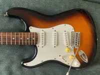 Squier Affinity stratocaster - Made in China 2006 Linkshänder E-Gitarre - midnight electronics [Today, 3:25 am]