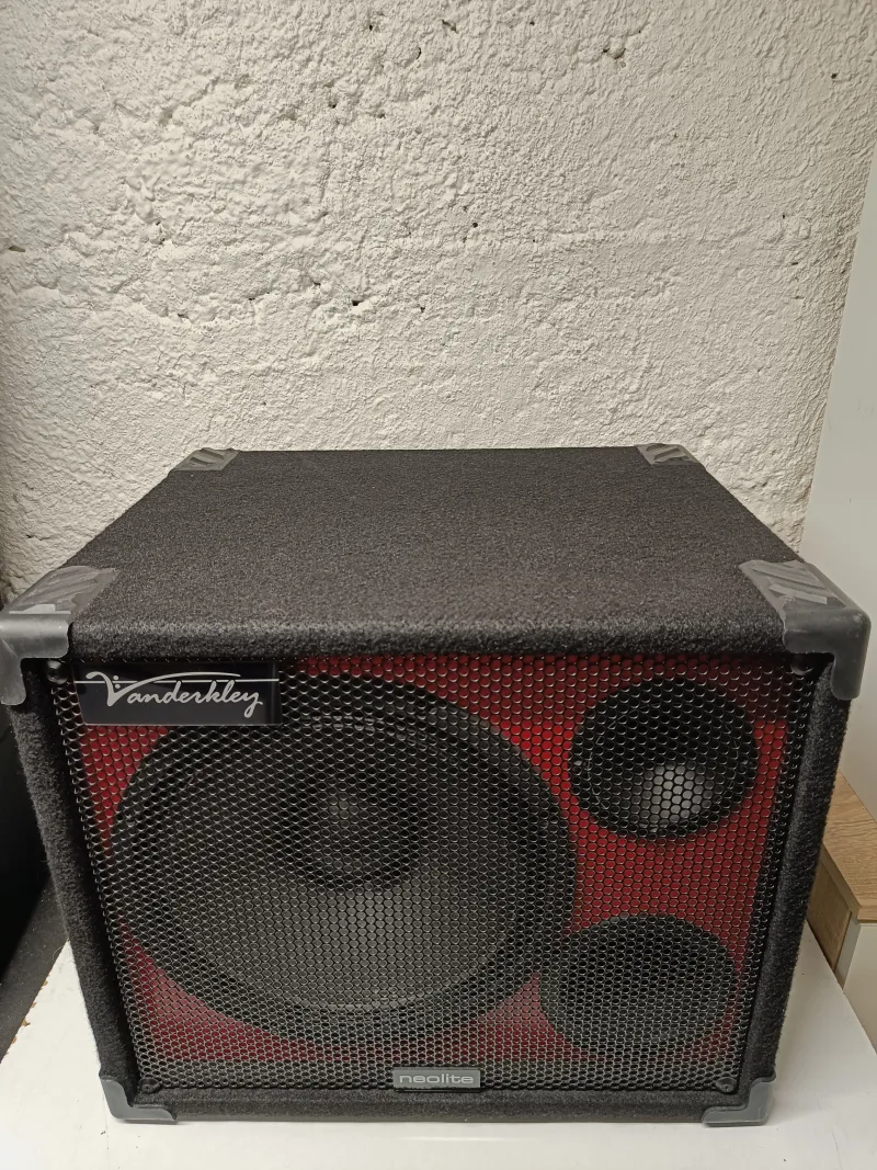 - Vanderkley 112MNT Bass-Sound-Box