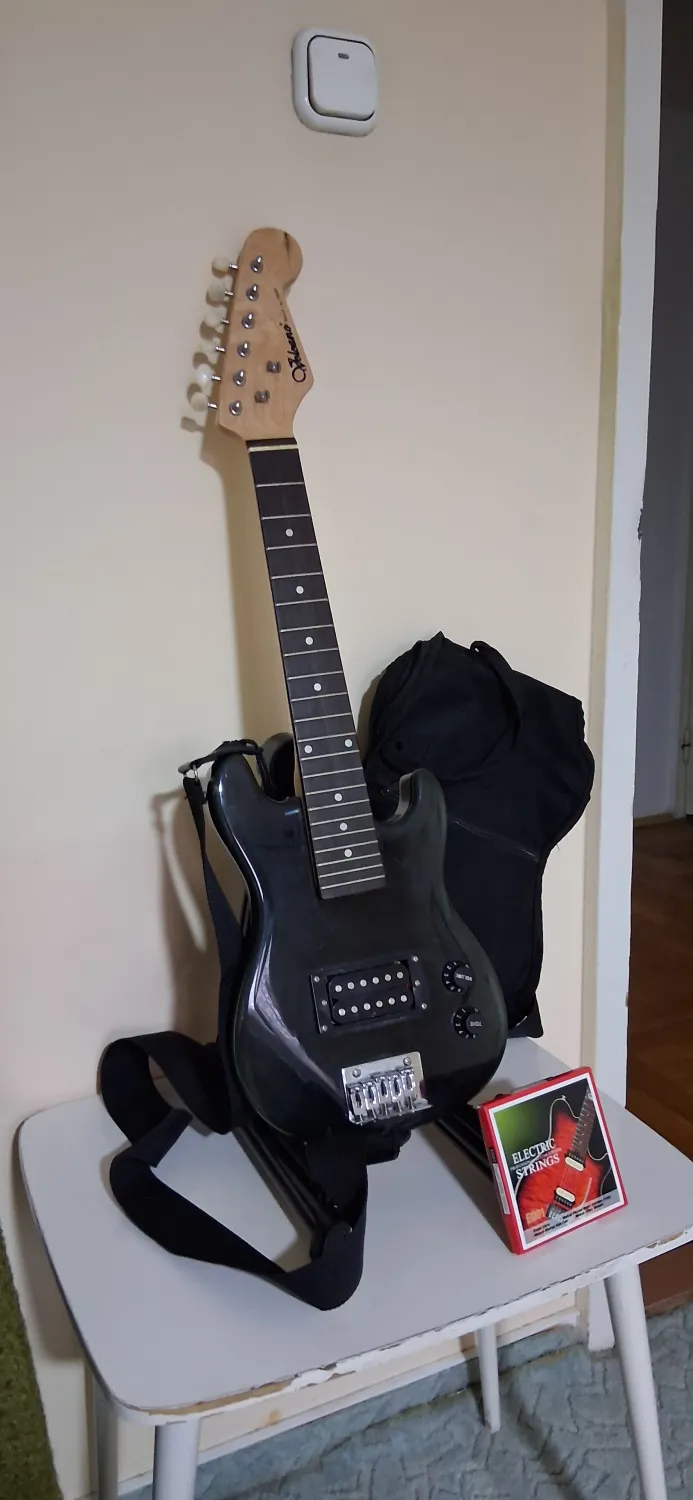 - Volcano Elektromos gitár